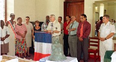 Michel DUFFOUR - Ministre de la Culture (2001) Michel DUFFOUR - Ministre de la Culture (2001)