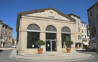 Halle Dardé. Halle Dardé.