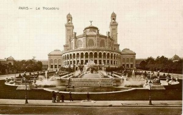 Source photo : Paris 1900