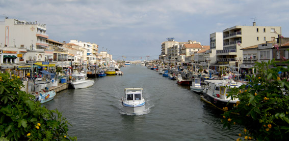 Palavas-les-Flots - petit port de pêche et station balnéaire © Yvan Marcou