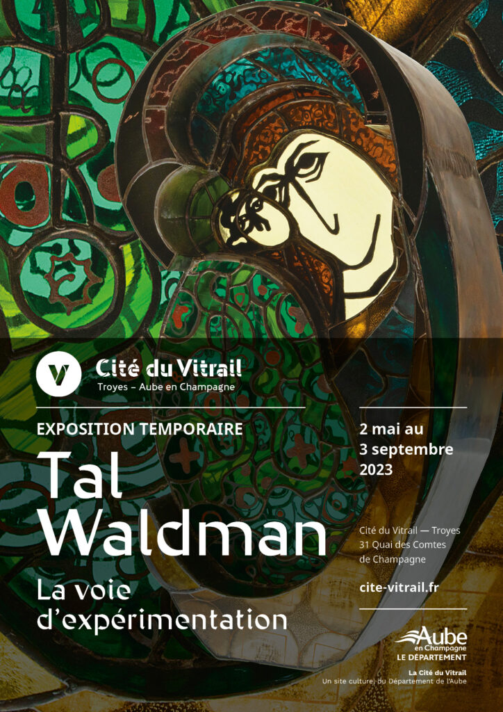 A la Cité du Vitrail, exposition de Tal Waldman,  » La voie d’expérimentation »