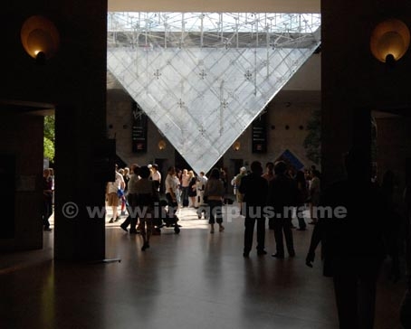 008-Le Louvre-A.jpg