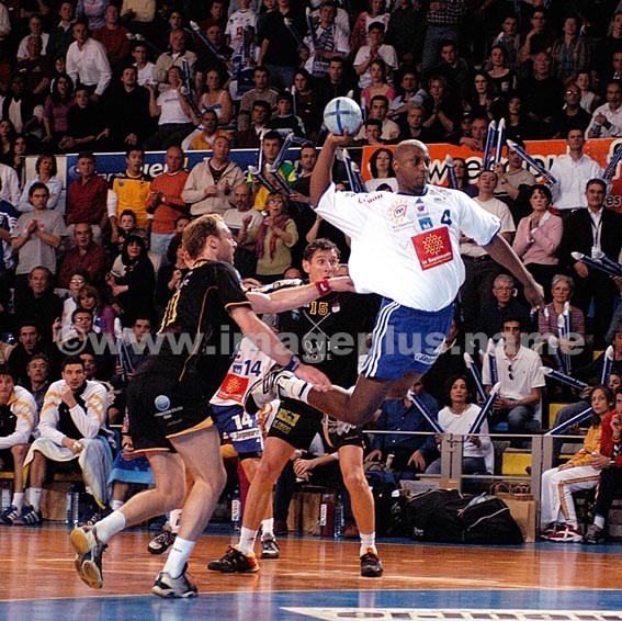 013-Handball-A.jpg